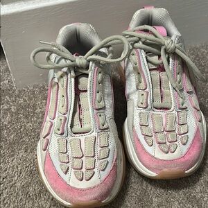 AMIRI Women's Sneakers in Pink and White
